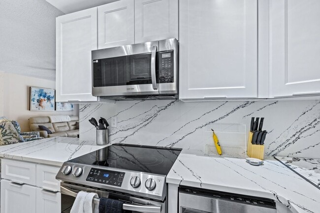 Photo - Fully Furnished 2Bedroom in Coronado Cove