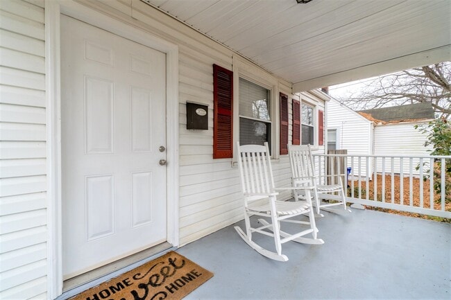 Photo - 3502 Commonwealth Ave