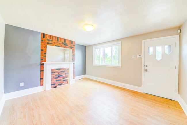 Photo - 1008 E Warrington Ave