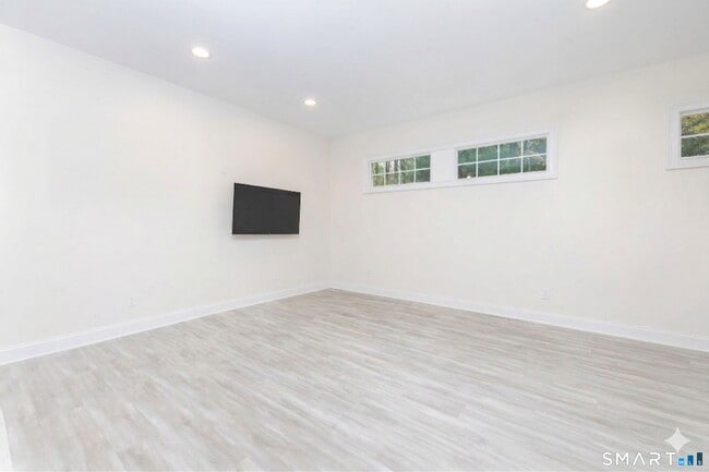 Photo - 235 White Deer Rocks Rd