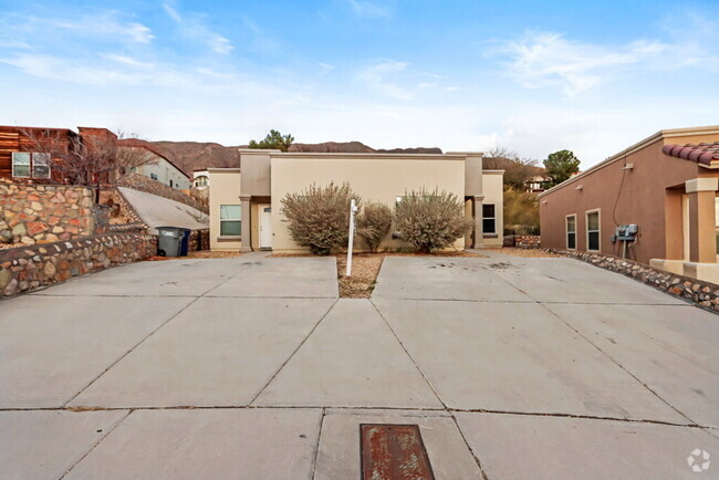 Building Photo - 4716 Pistolero Ln Unit A Rental