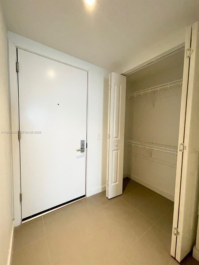 Photo - 1600 NE 1st Ave Unidad 3202