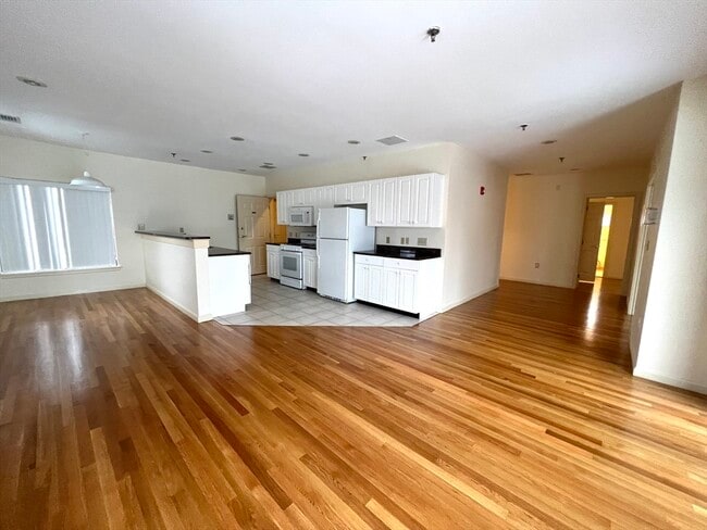Photo - 31 Channing St Unit 1