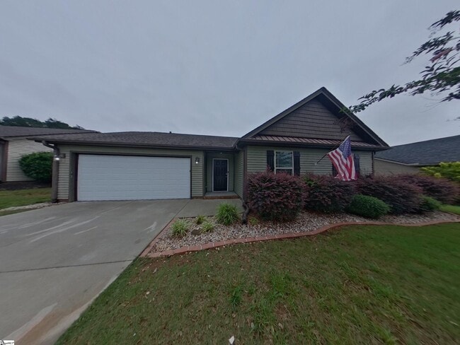Photo - 205 Terilyn Ct House