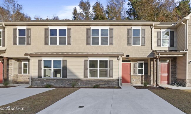 Photo - 469 Sullivan Loop Rd Townhome