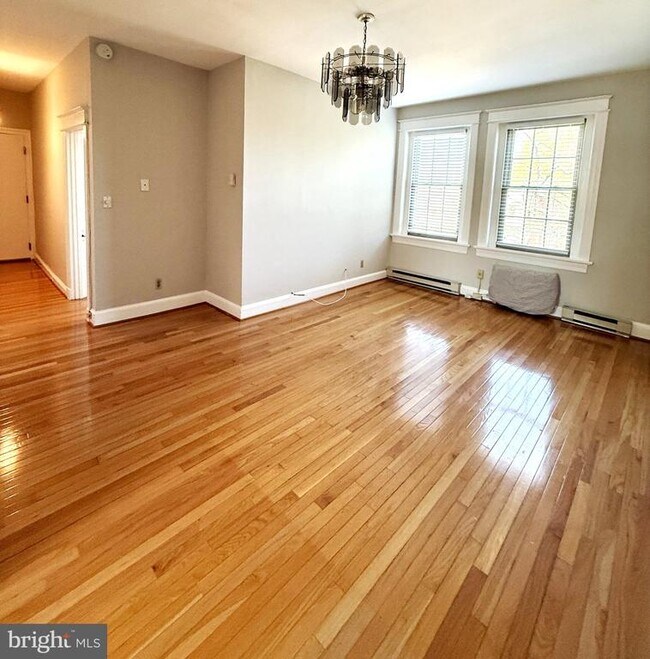 Photo - 2010 Kalorama Rd NW Unidad 402