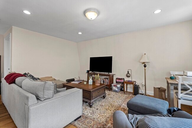 Photo - 16 Gates St Unit 3