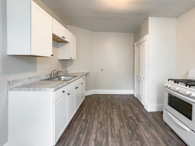 Photo - 700 W Powers St Unit #1