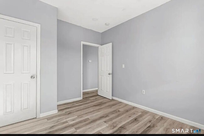 Photo - 1220 Pembroke St Unit 1R