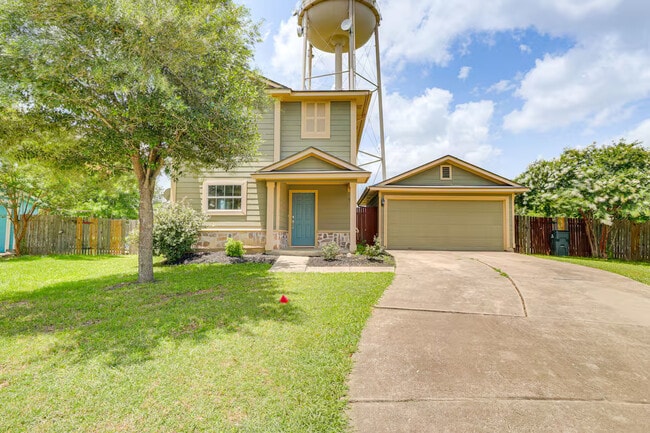 Photo - Room in House on Hungry Horse Dr