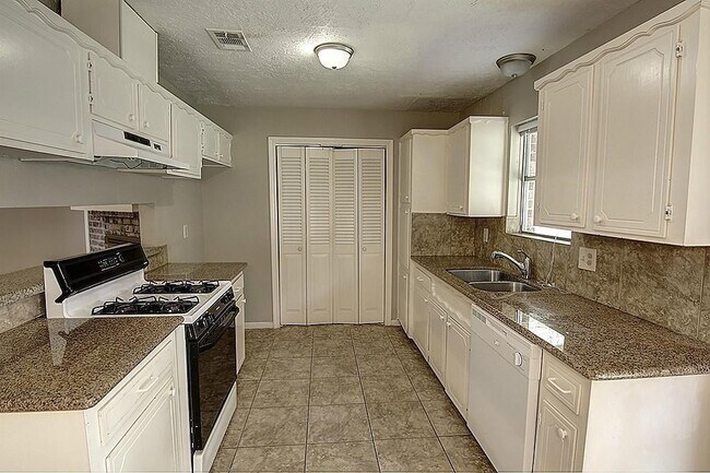 Photo - 12743 La Grove Ln