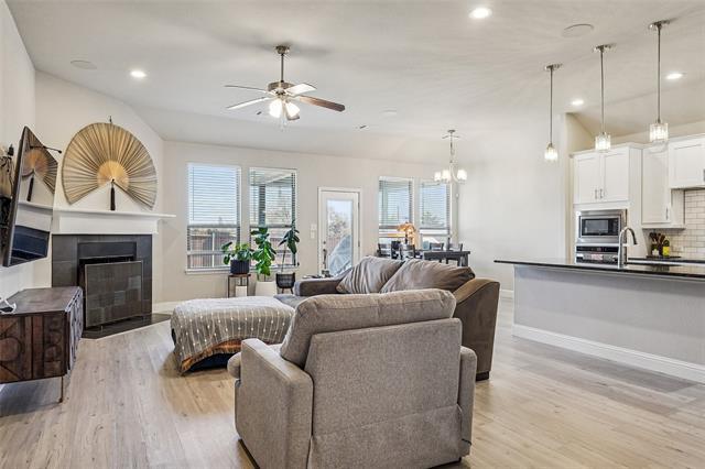 Photo - 1304 Beach Dr