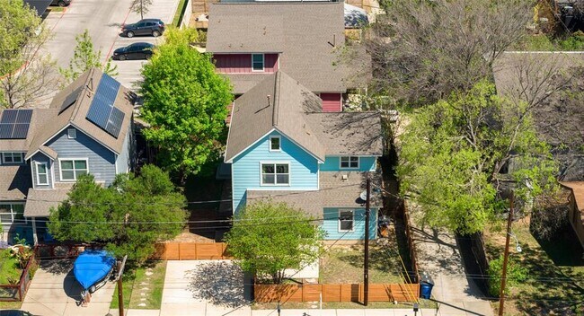 Photo - 3104 Neal St