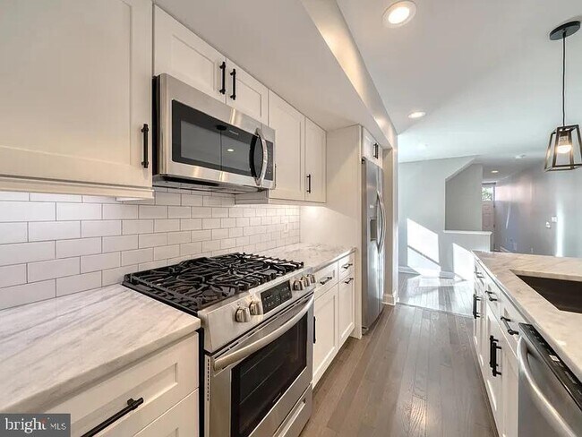 Photo - 1849 S Charles St