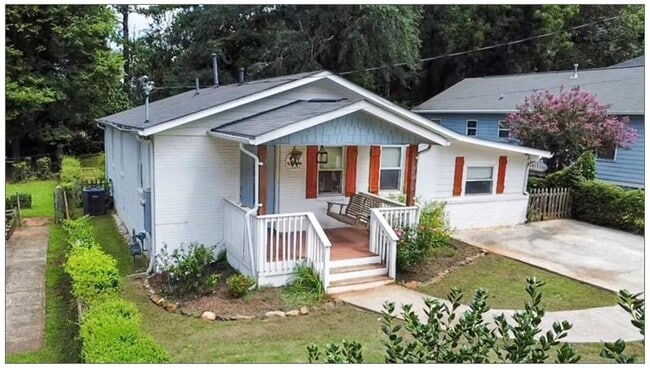 Photo - 1329 Plaza Ave SW