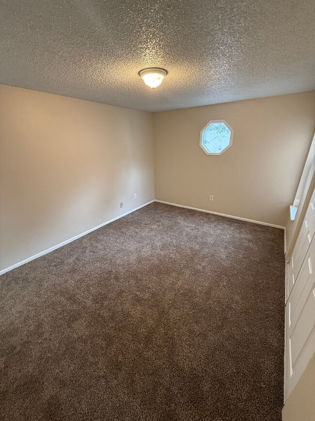 Photo - 3 Bed 2 Bath Available in Cottonwood Villas, Westminster Unit 204