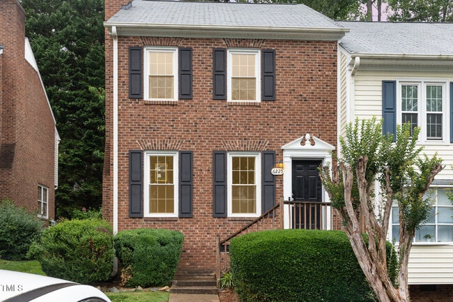 Building Photo - 6225 Waterside Ln Rental