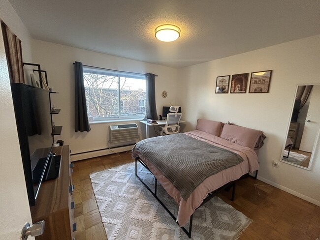 Photo - 287 Harvard St Unidad 57