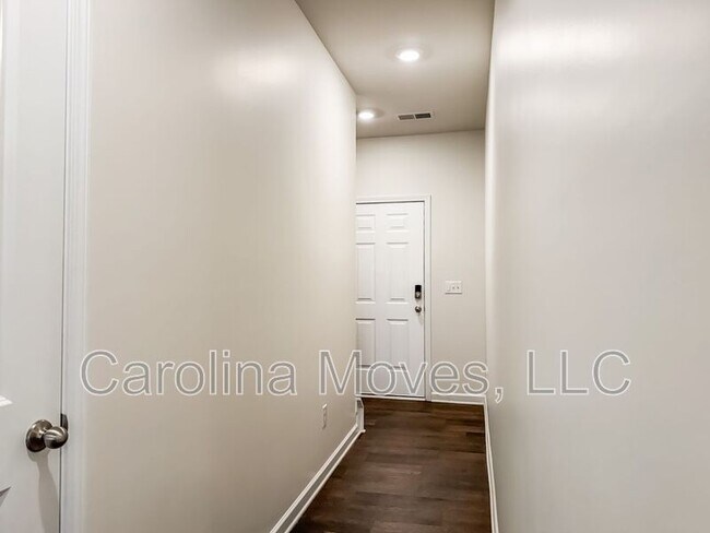 Photo - 117 Southridge Ct