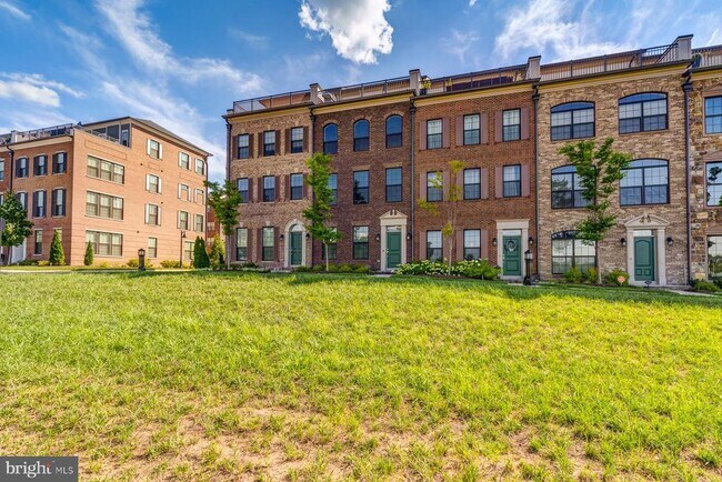 Photo - 508 Triggerfish Dr Townhome