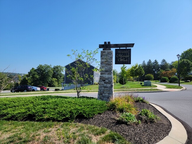 Photo - 10 Glenbrook Ct