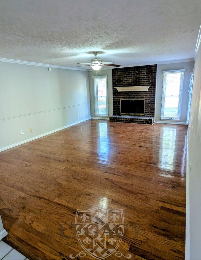 Photo - 502 Irongate Blvd