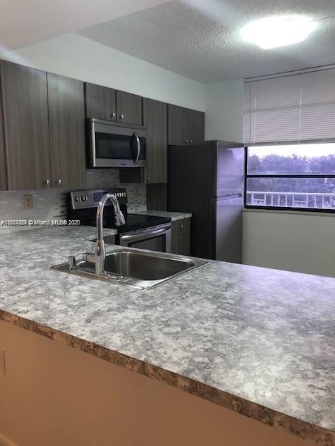 Photo - 1715 Whitehall Dr Unidad 405