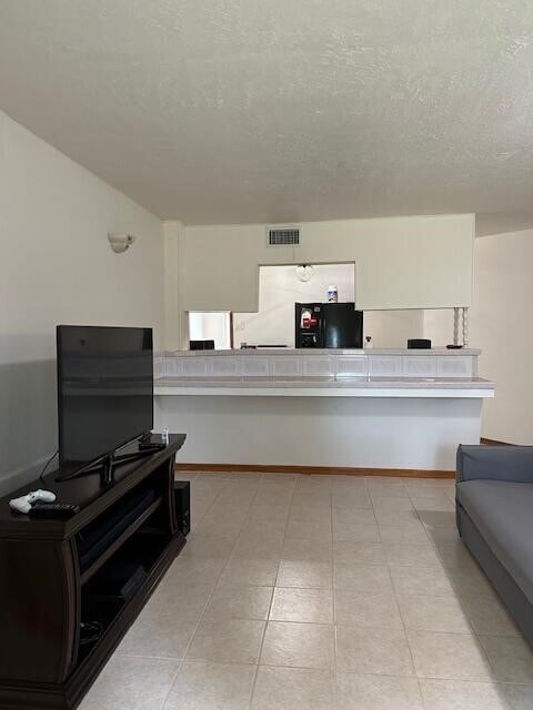 Photo - 3225 Kowis St