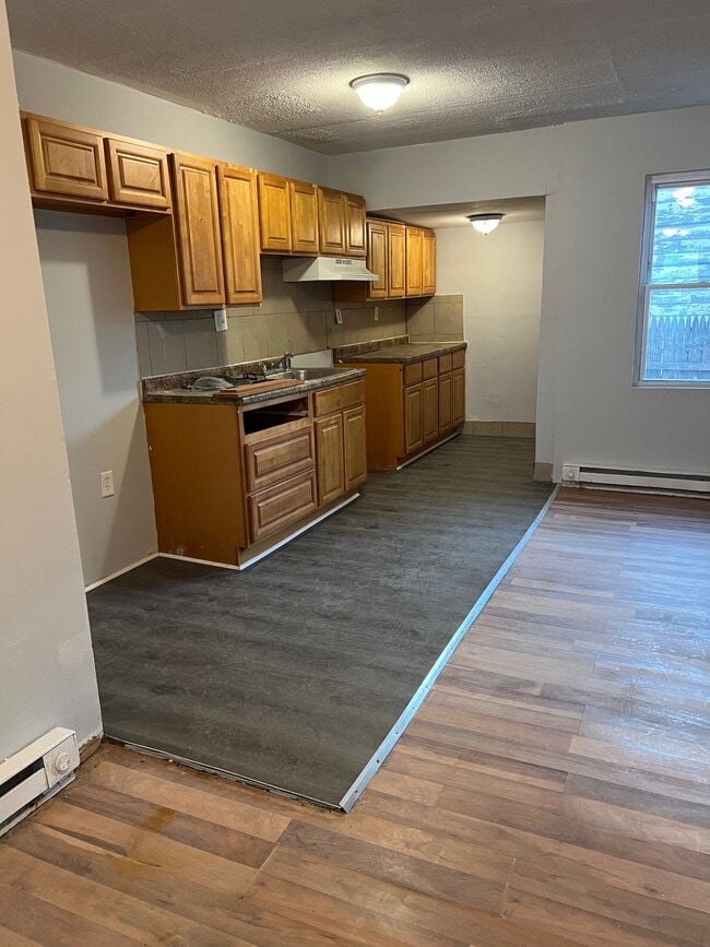 Photo - 2024 Bonaffon St