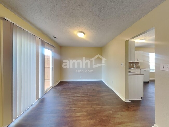 1494 Blue Grass Pky