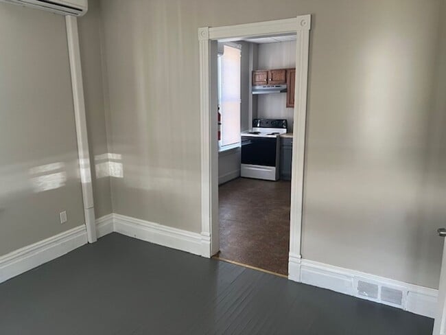 Photo - 307 Lincoln St Apartment Unit A