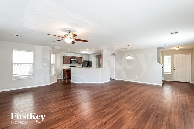 Photo - 886 Sun Prairie Dr