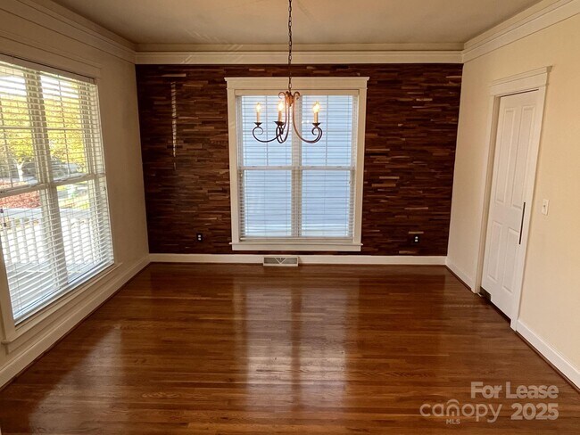 Photo - 3044 Parker Green Trail