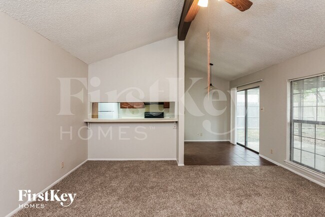 Photo - 7527 Lincoln Village Dr