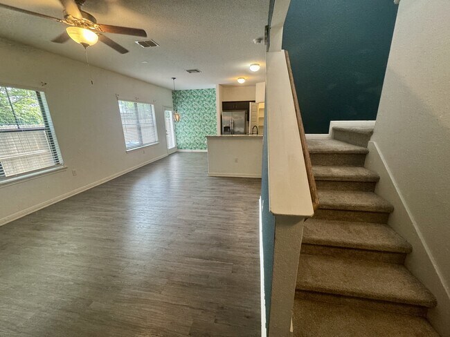 Photo - 418 Lockhart St