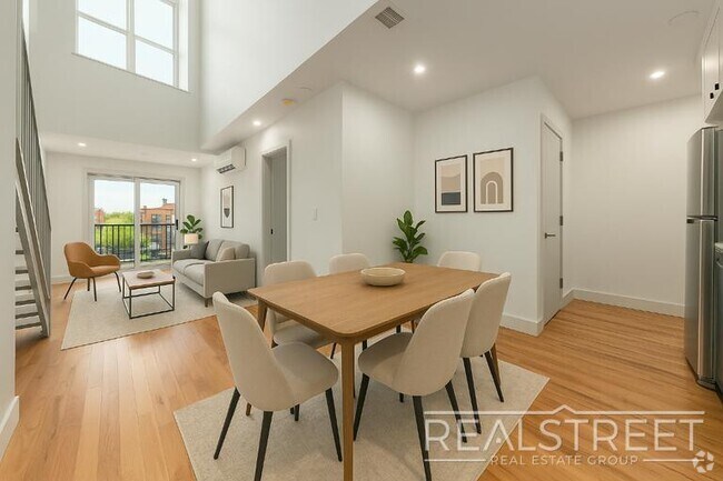 Building Photo - Penthouse 2BR/2BA with Private Roof Deck, ... Unit PHA
