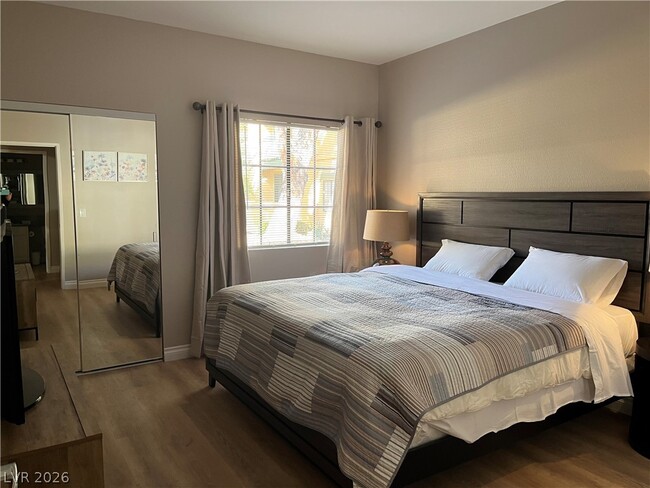 Photo - 5130 S Jones Blvd Unit 107