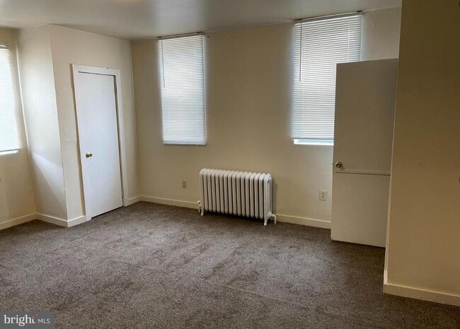 Photo - 352 N Gross St