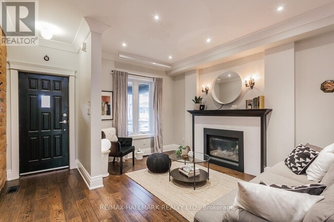 Photo - 281 Symington Ave