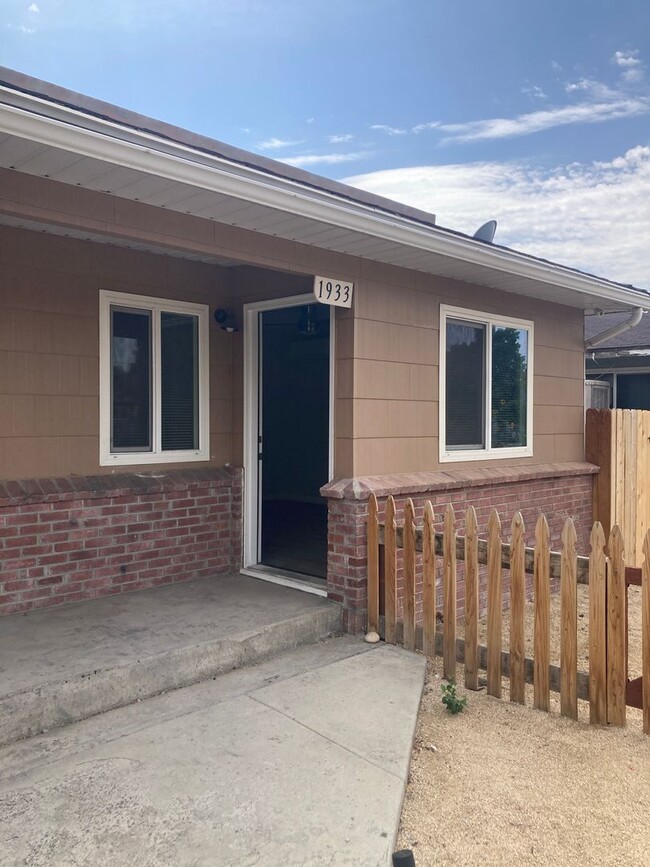 **READY FOR MOVE IN - SPARKS** - **READY FOR MOVE IN - SPARKS** House