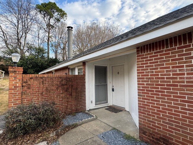 Photo - Arrowhead One Level