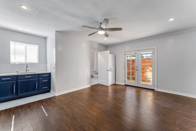 Main back - 1344 N Lincoln St