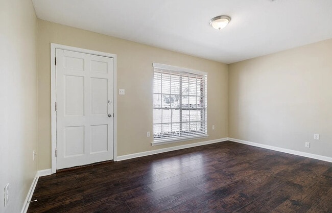 Photo - 5219 Goodland Dr
