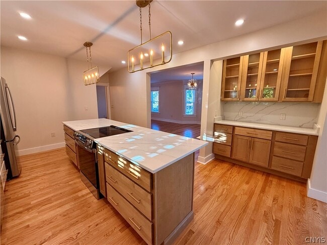 Photo - 11 Sanger Ave