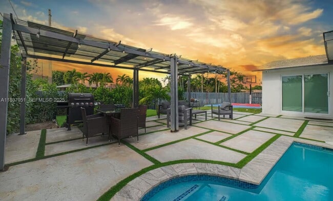 Photo - 10010 SW 162nd St