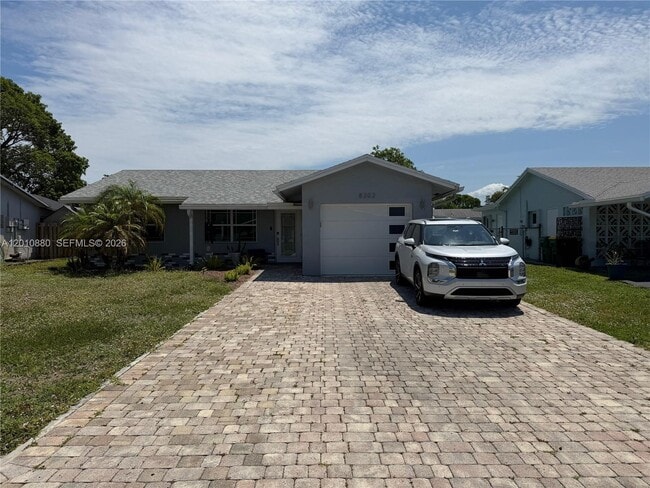 Building Photo - 8202 NW 91st Terrace