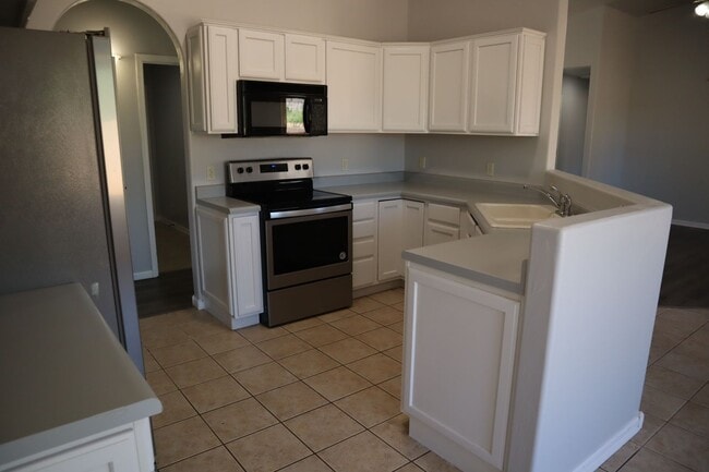 Photo - Livable, Lovable, & Available!