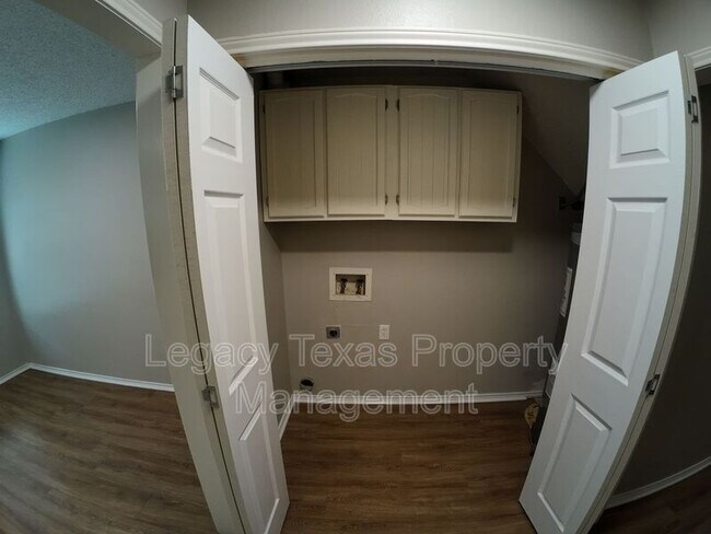 Photo - 1607 Sun Valley Dr Unit Apt B