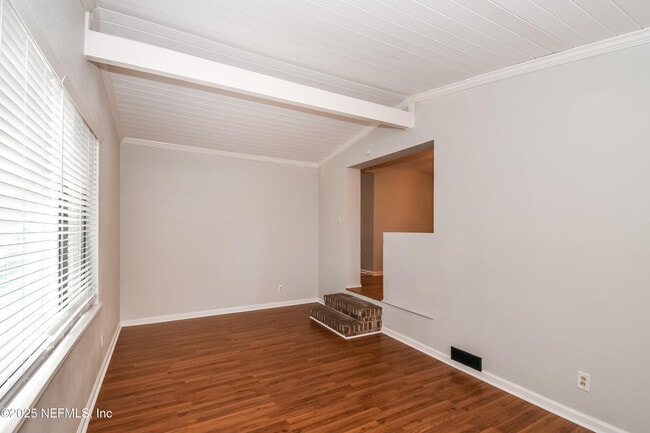 Photo - 1220 Adrian Ct