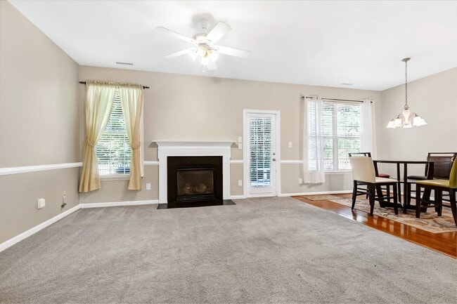 Photo - 412 Cline Falls Dr
